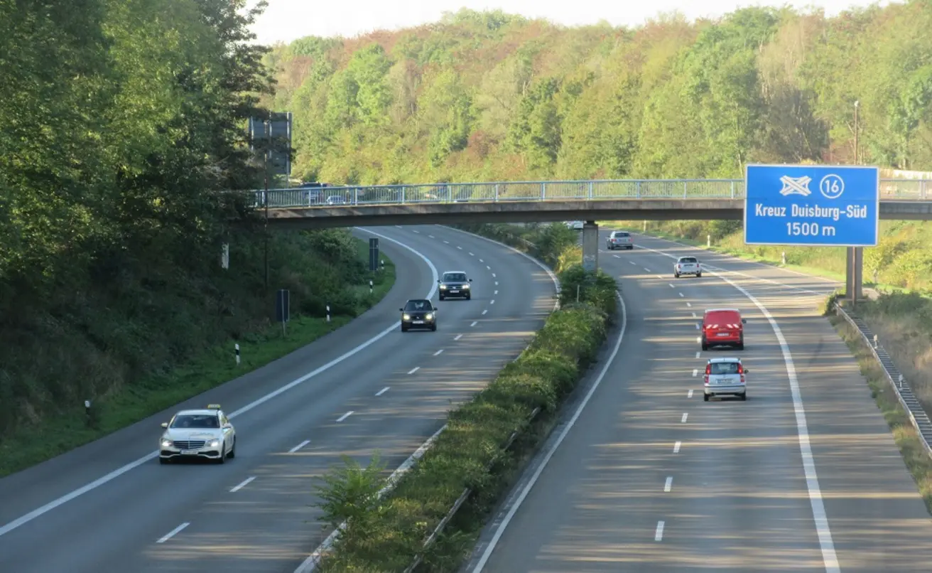 Die A59 im Duisburger Süden