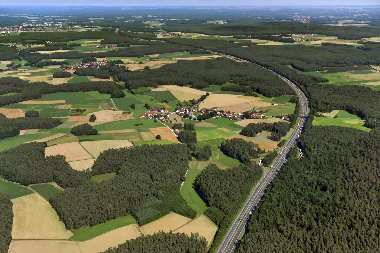 Luftaufnahme A6-Abschnitt zwischen Triebendorf und Schwabach-West (Foto: Hajo Dietz - Nürnberg Luftbild)